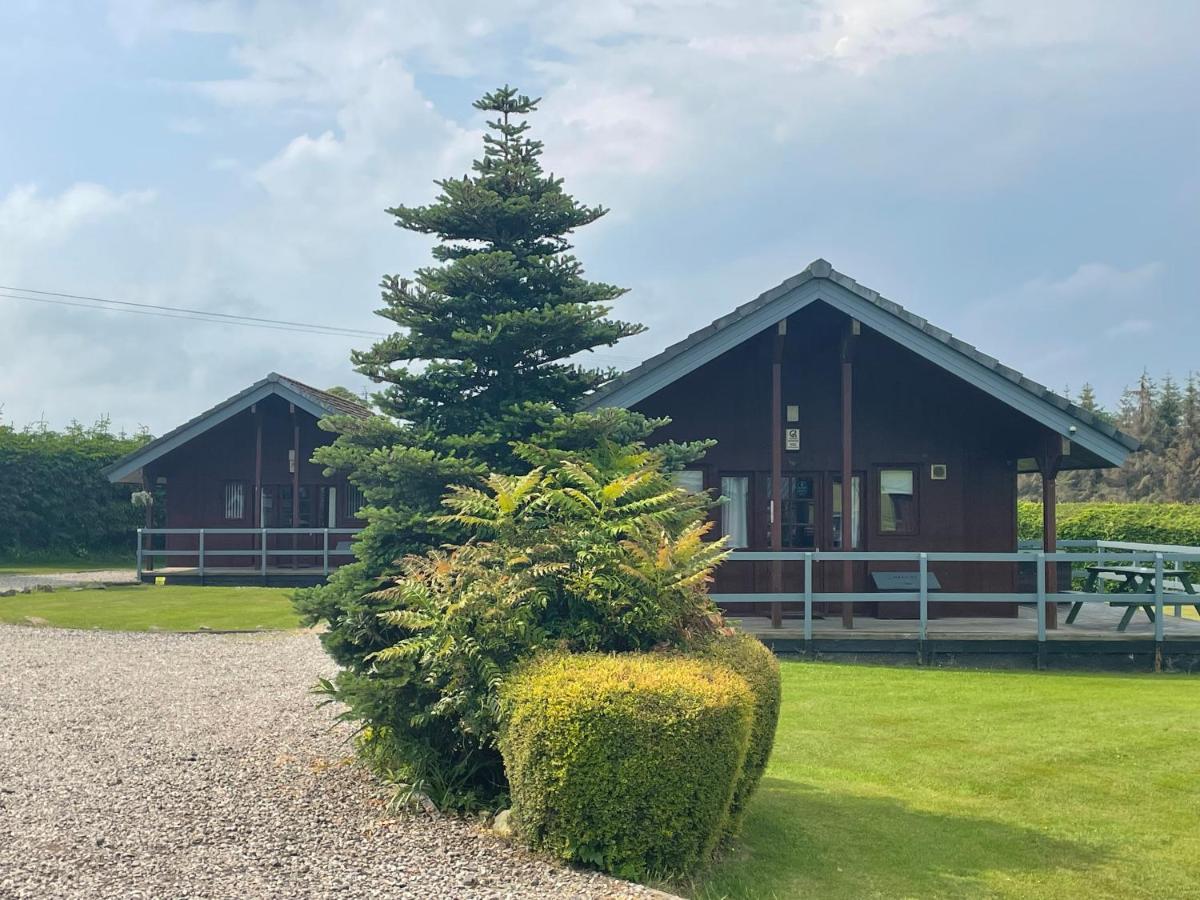 Wellsfield Farm Holiday Lodges Stirling Bagian luar foto