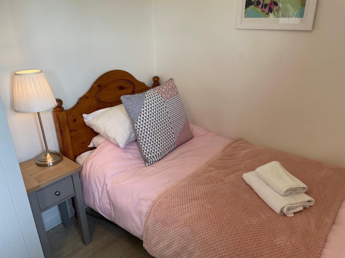 Wellsfield Farm Holiday Lodges Stirling Bagian luar foto