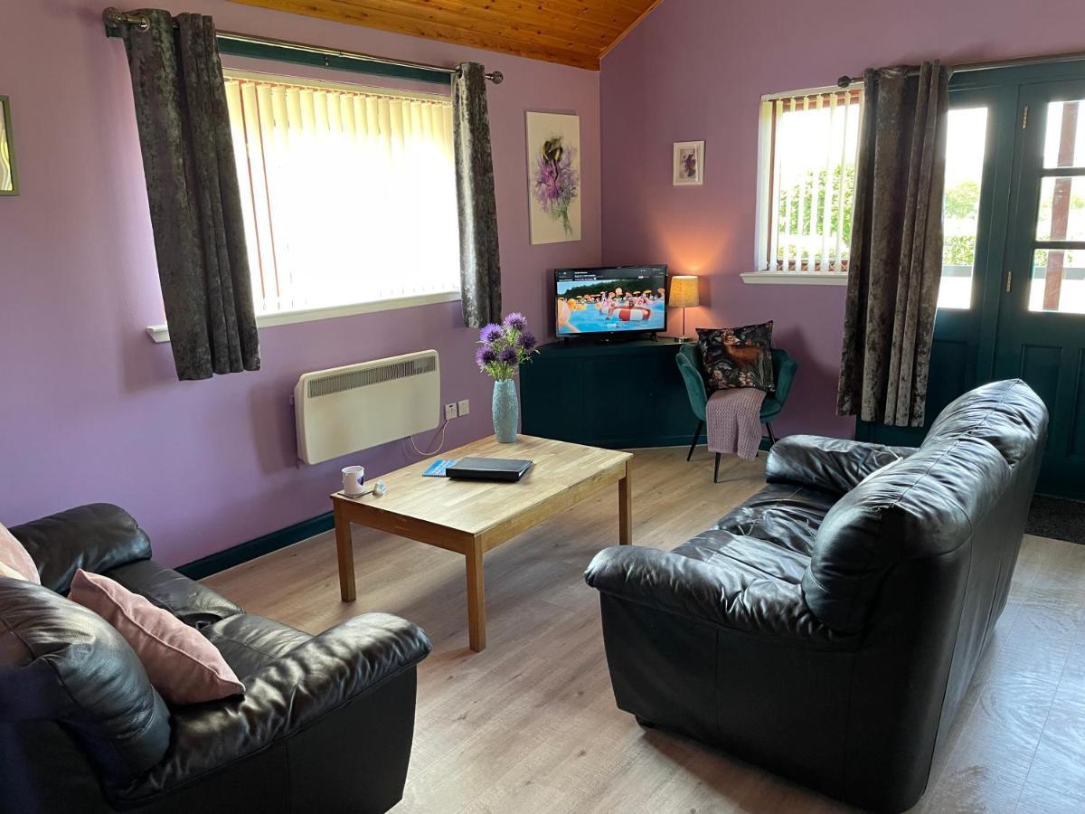 Wellsfield Farm Holiday Lodges Stirling Bagian luar foto