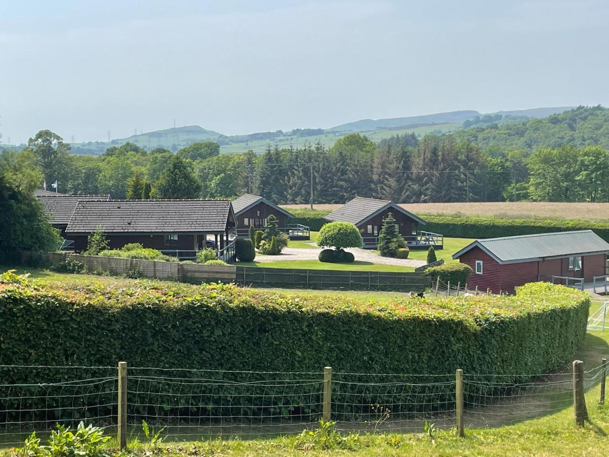 Wellsfield Farm Holiday Lodges Stirling Bagian luar foto