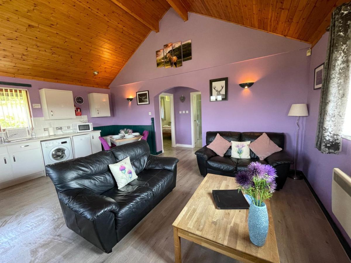 Wellsfield Farm Holiday Lodges Stirling Bagian luar foto
