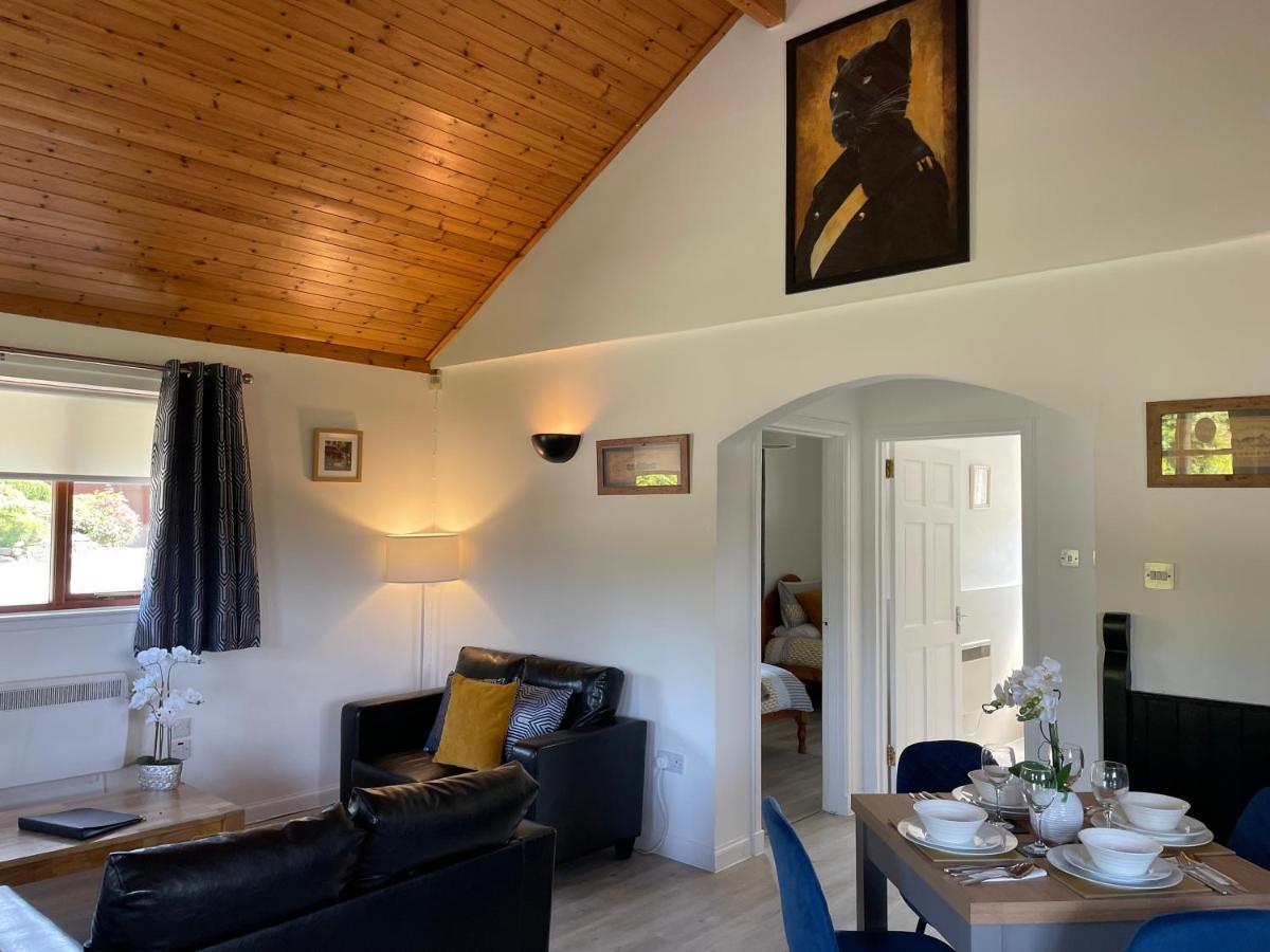 Wellsfield Farm Holiday Lodges Stirling Bagian luar foto