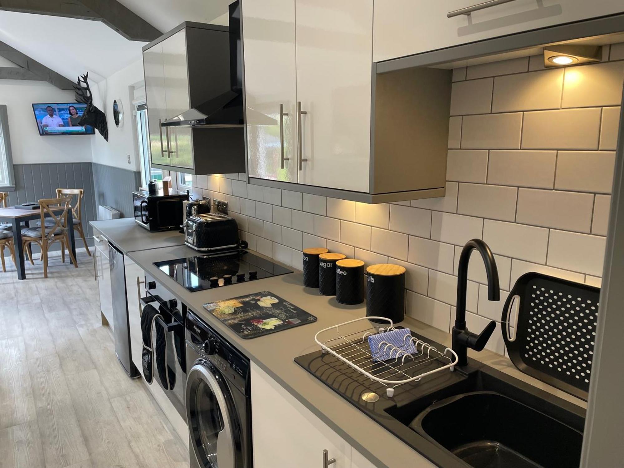 Wellsfield Farm Holiday Lodges Stirling Bagian luar foto