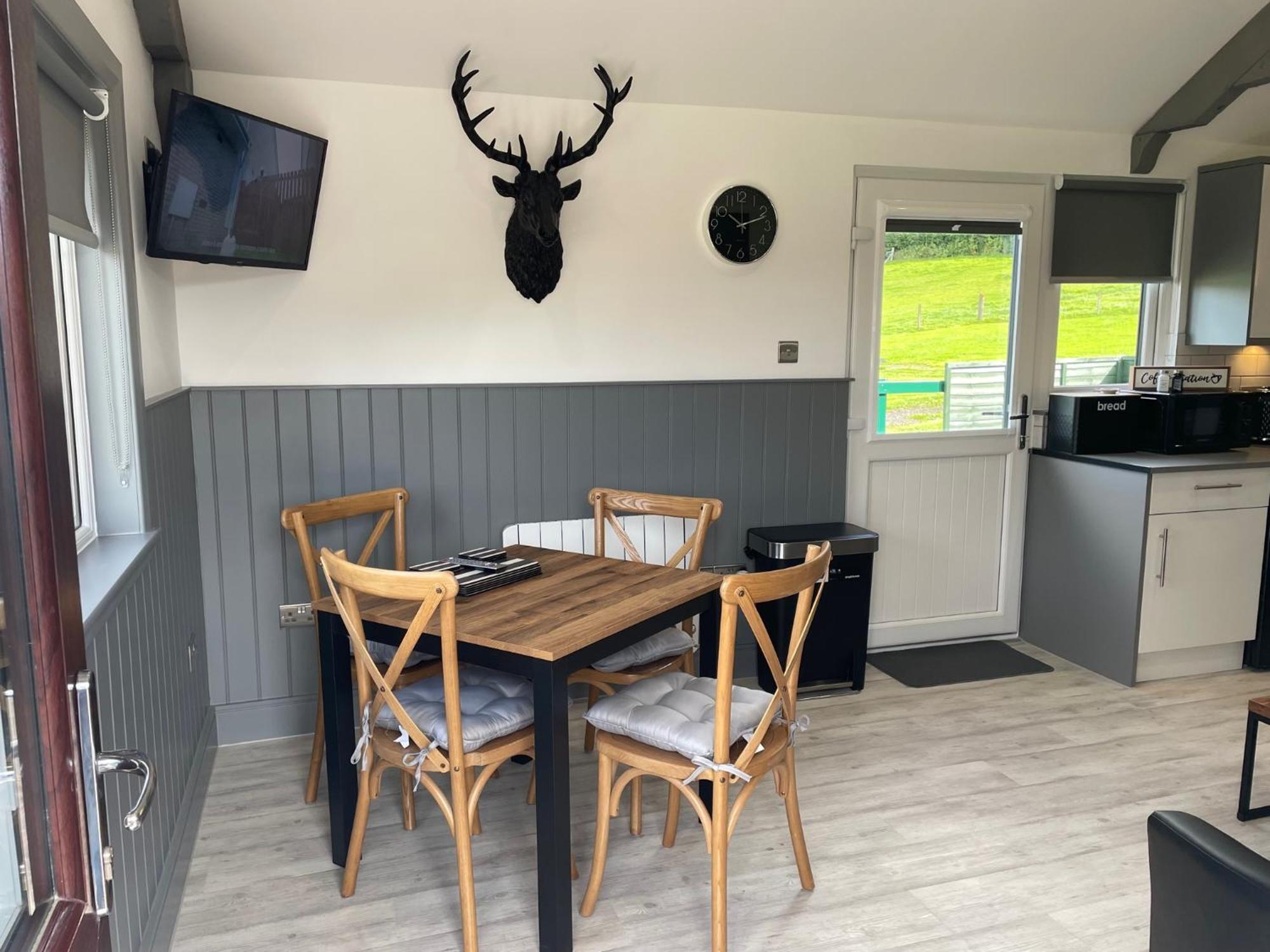 Wellsfield Farm Holiday Lodges Stirling Bagian luar foto